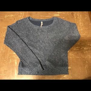 5 for $10 💙💙Live love dream Aeropostale sweater